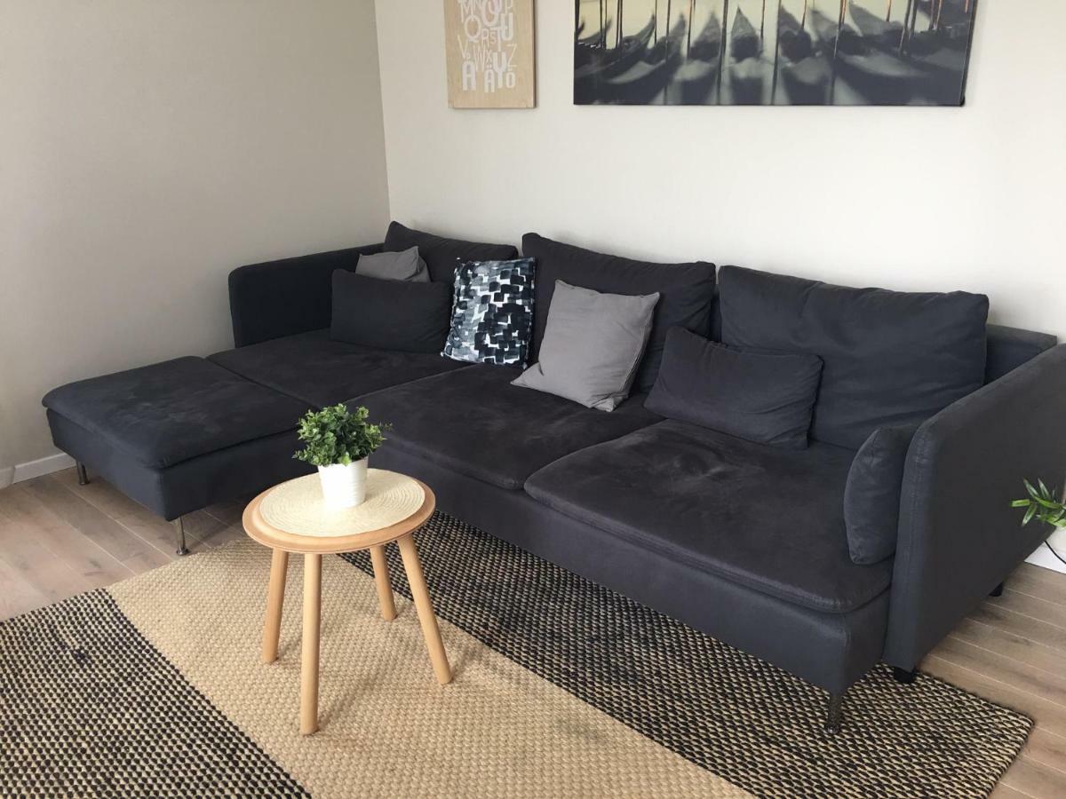 Modern Holiday Apartment Vilnius Ngoại thất bức ảnh